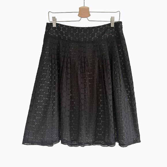 Ann Taylor Black Eyelet Midi Skirt Sz 8 Pleated Embroidered Y2K 90s Cottagecore - Picture 1 of 11